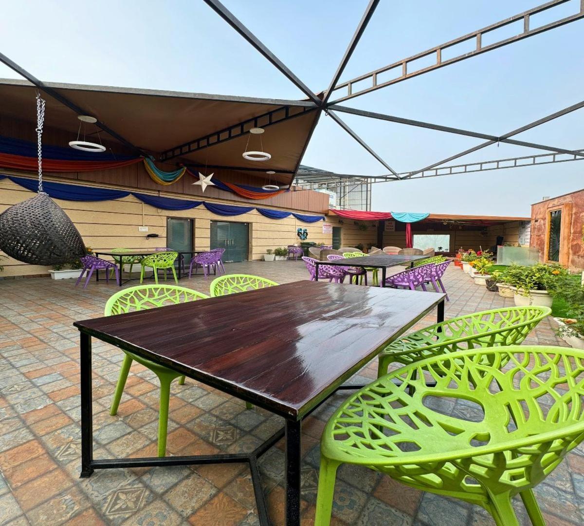 Hotel Runway Inn Pura Raghunāth Exterior foto